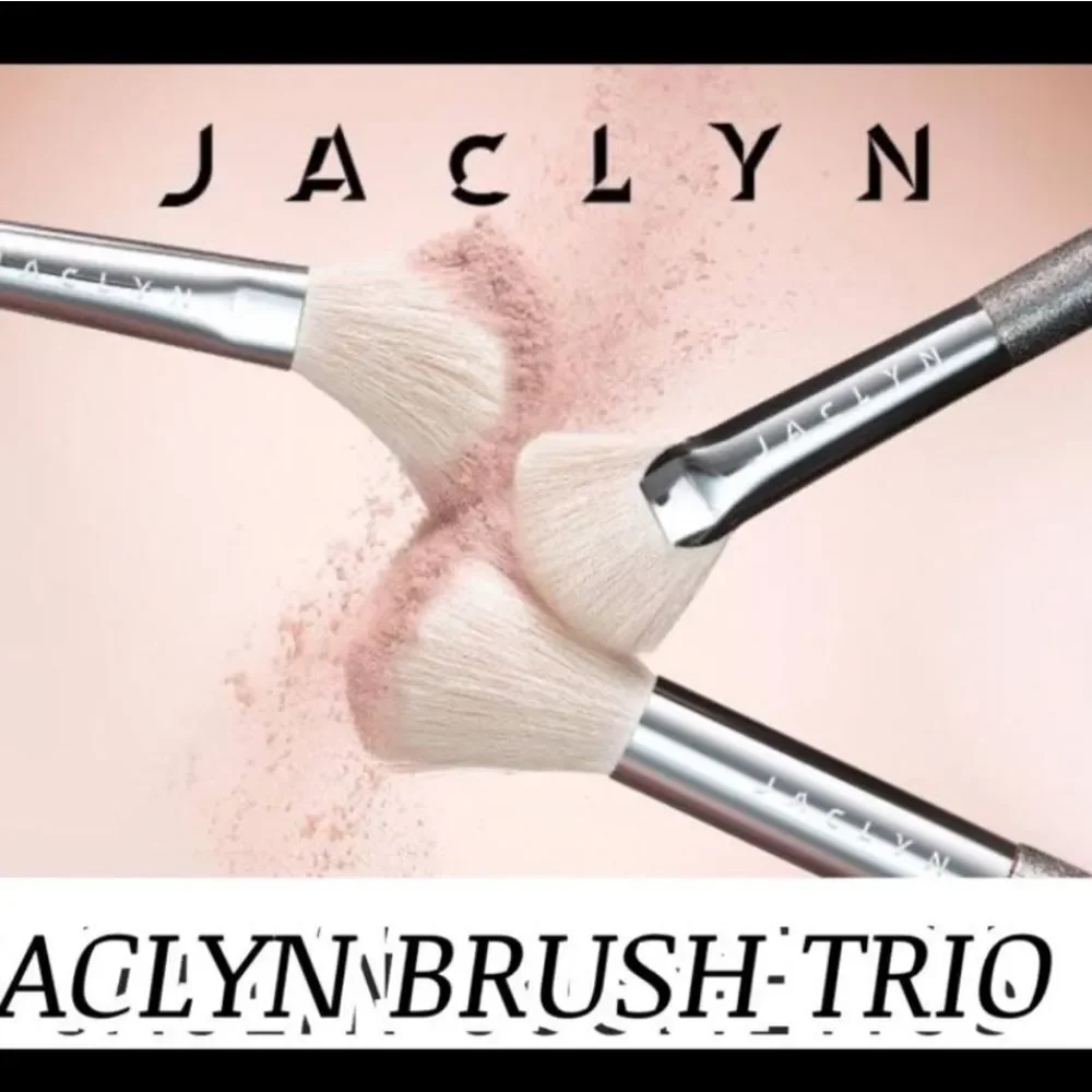 Jaclyn Cosmetics [Bring The Light] Highlighter Brush‎ Trio